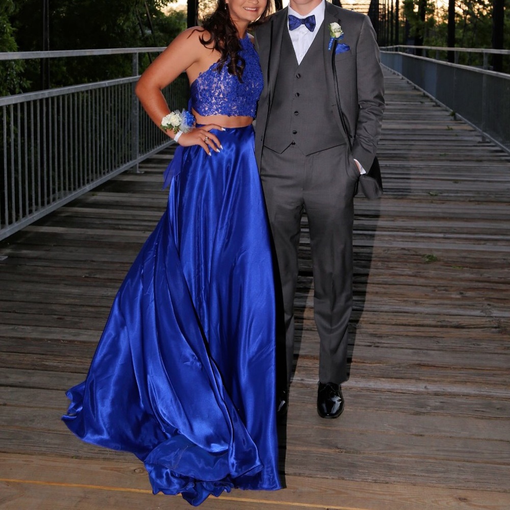 Sherri hill prom dress